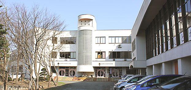 山辺町立作谷沢小中学校写真