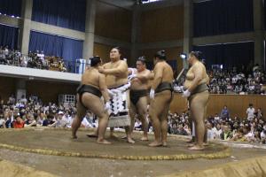 綱締め